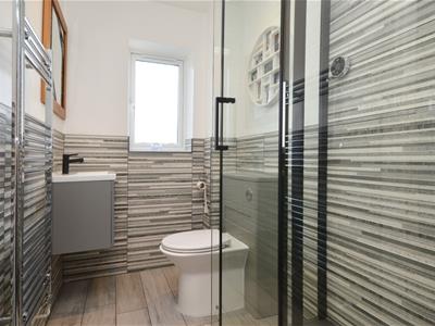 Downstairs W/C / Shower Room